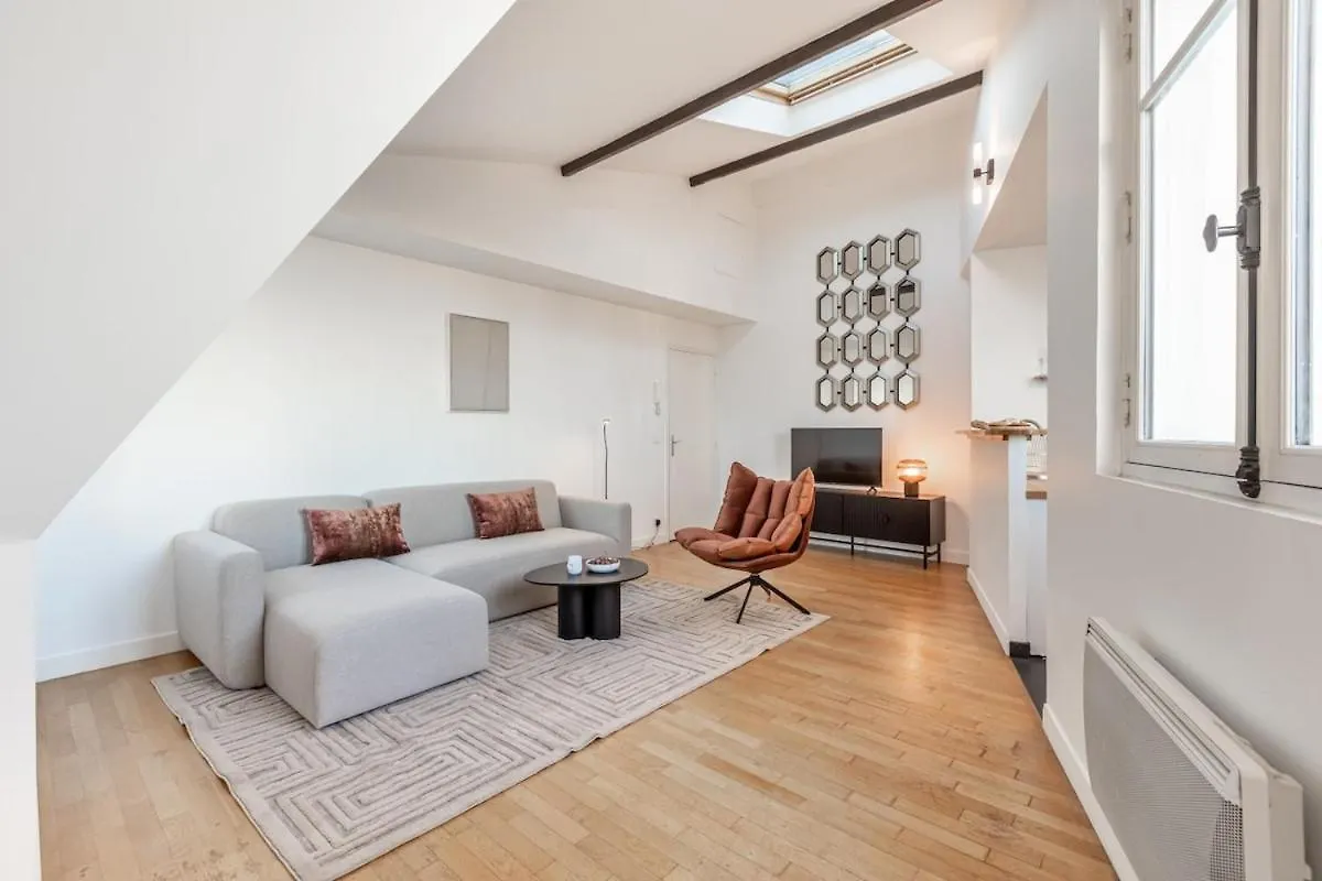 Amazing Apartment 3Bedrooms Champs Elysees Ac パリ 0*,  フランス